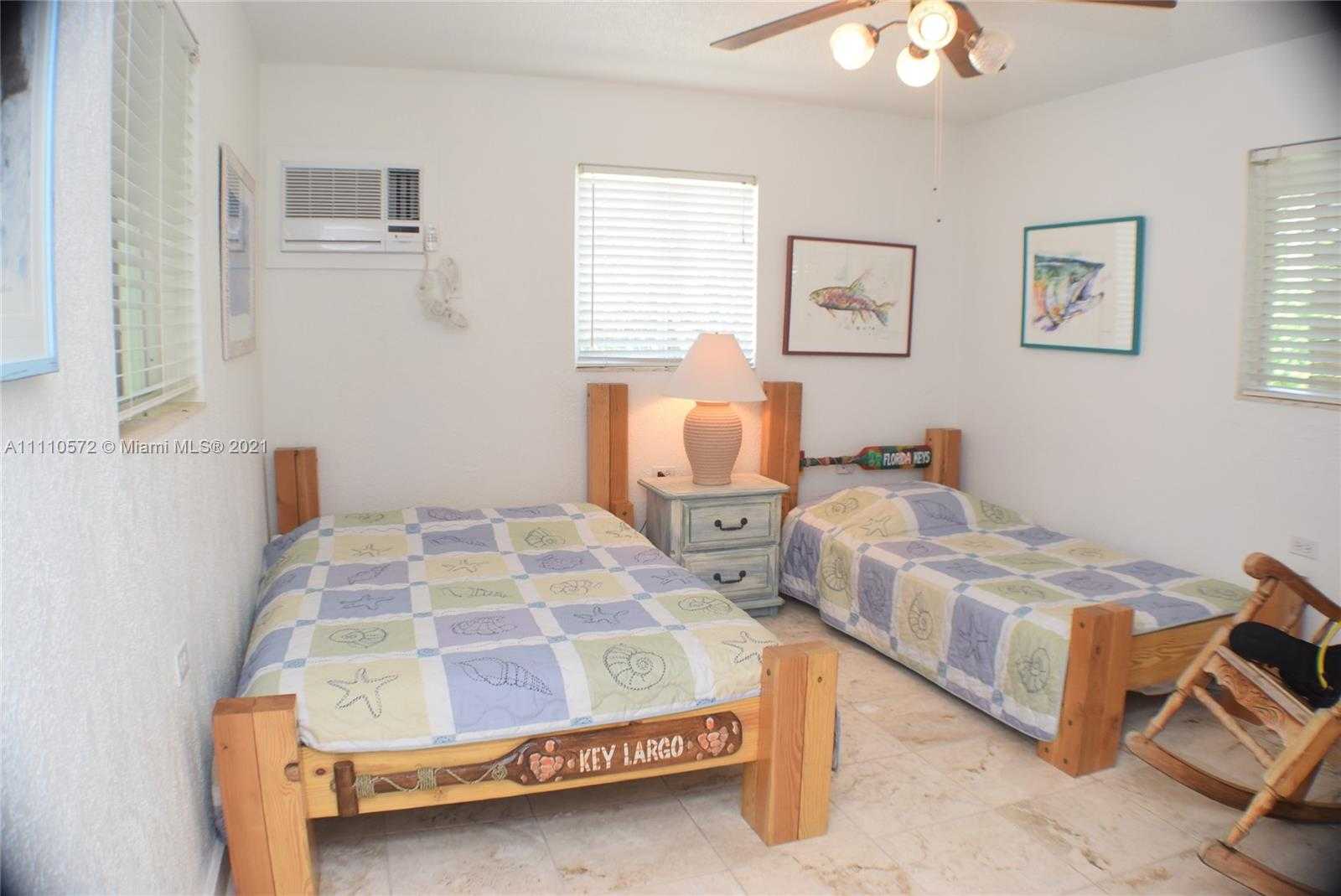 Small Image of 15 POISONWOOD RD, Key Largo Number 16