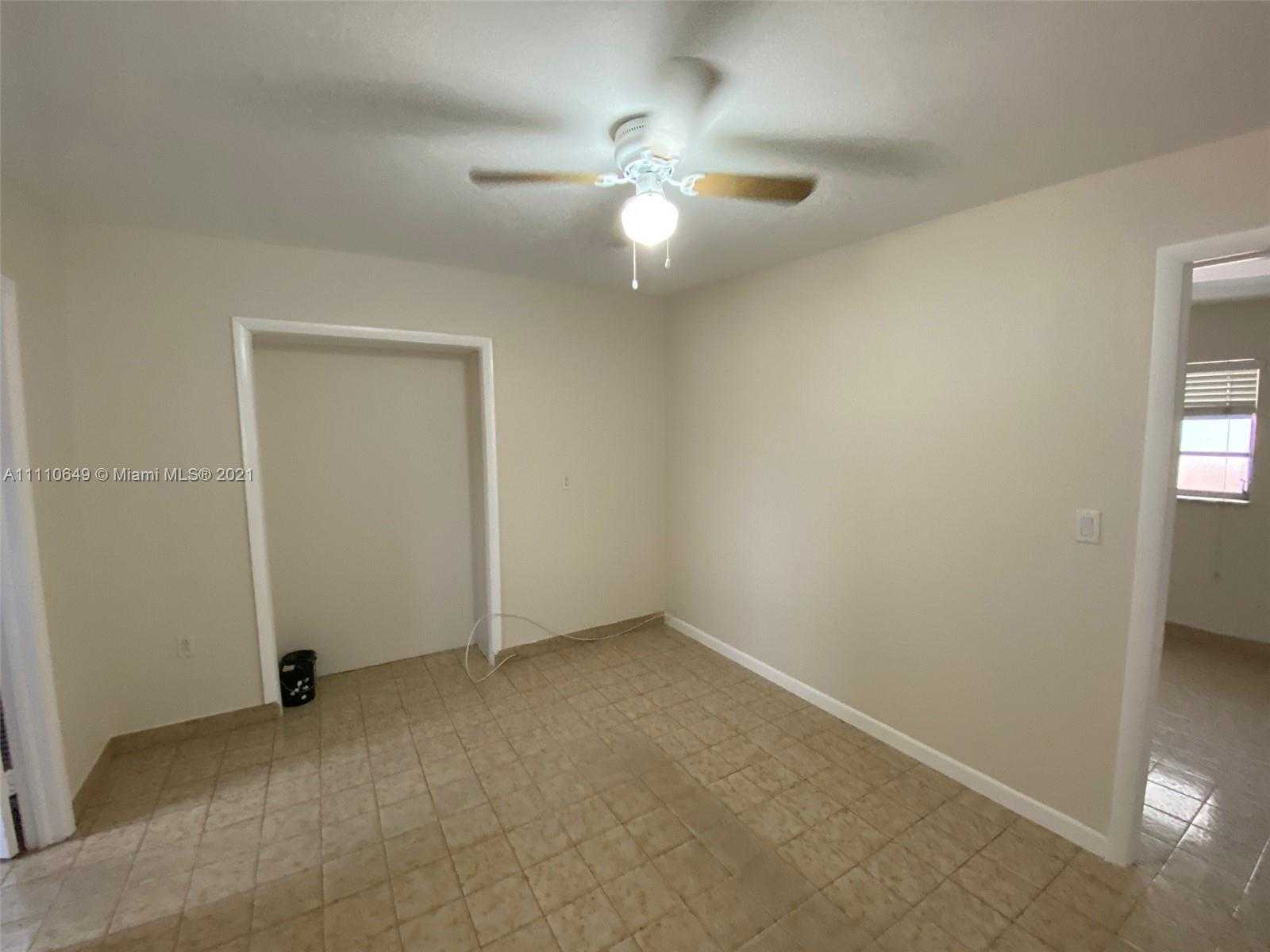 Small Image of 40 SOUTH WEST 34TH AVE #2, Miami Number 4