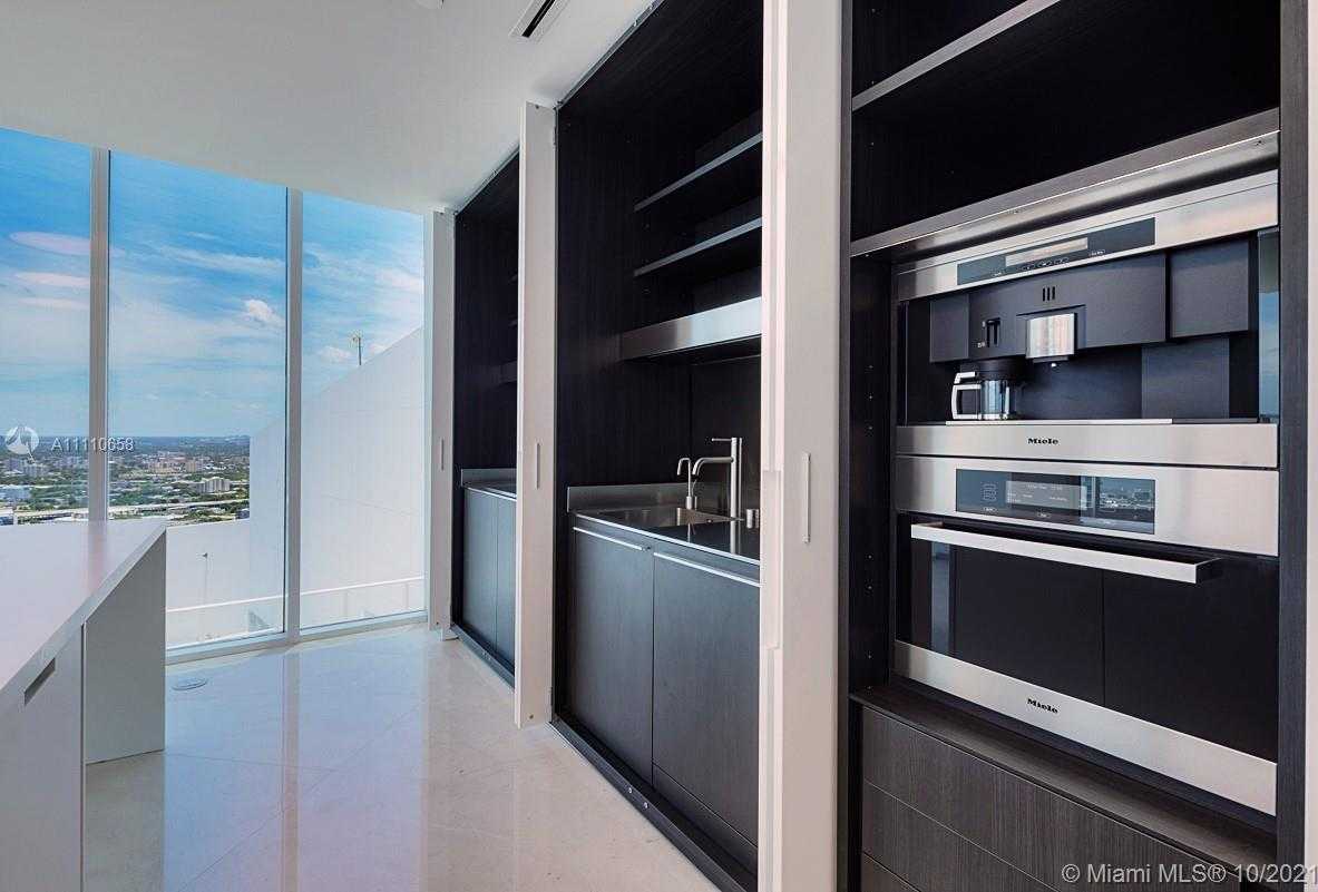 Small Image of 2020 NORTH BAYSHORE DR #4502, Miami Number 9