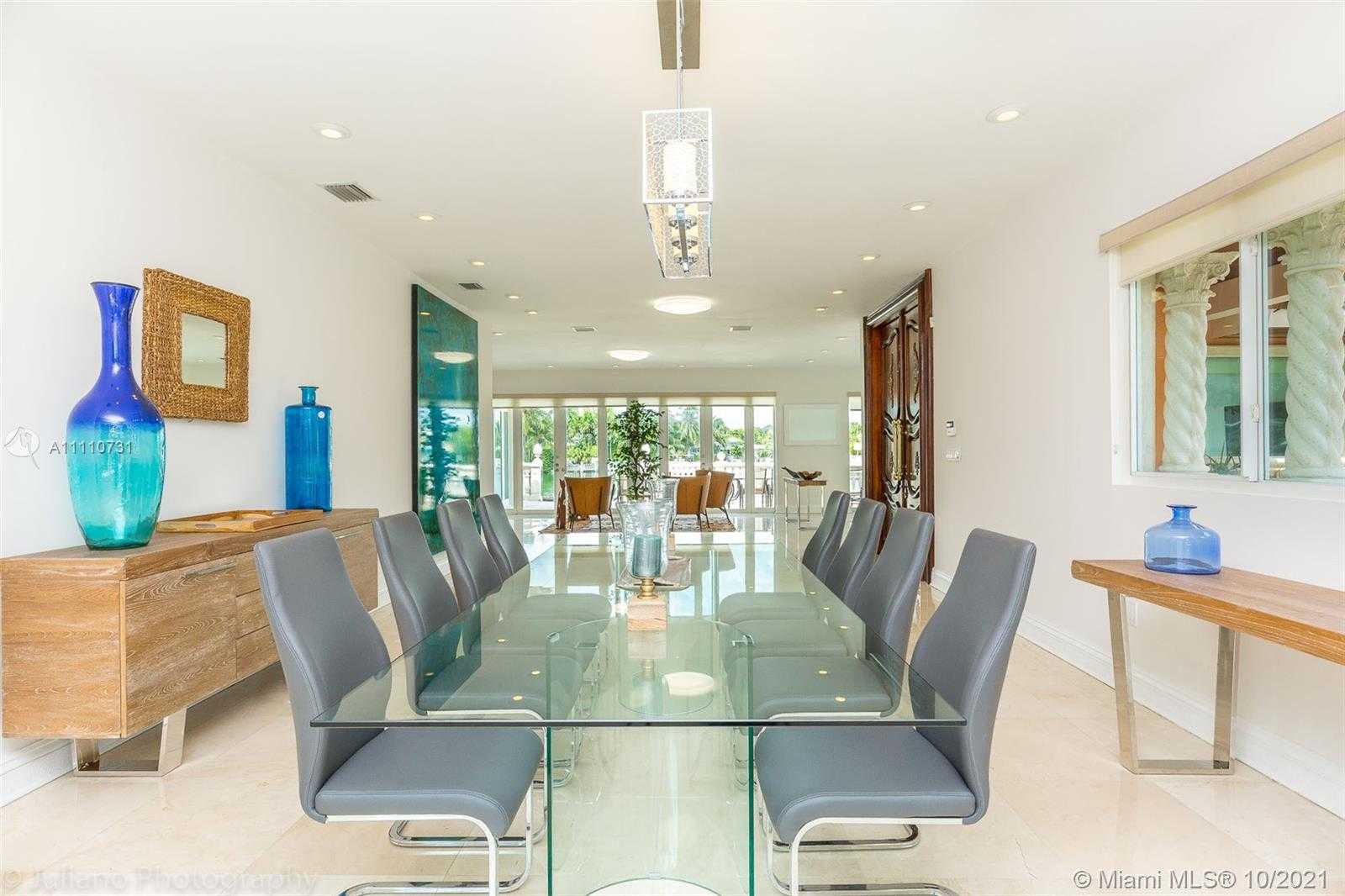 Small Image of 1249 BISCAYA DR, Surfside Number 2