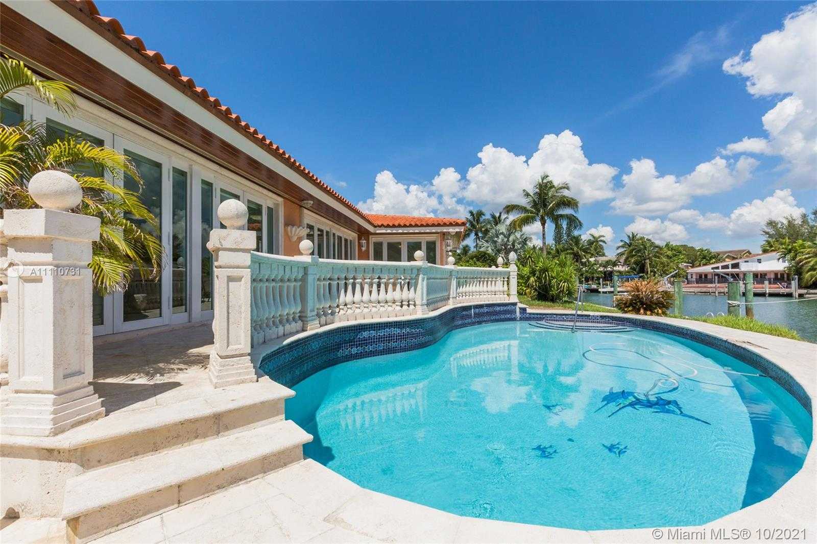 Small Image of 1249 BISCAYA DR, Surfside Number 8