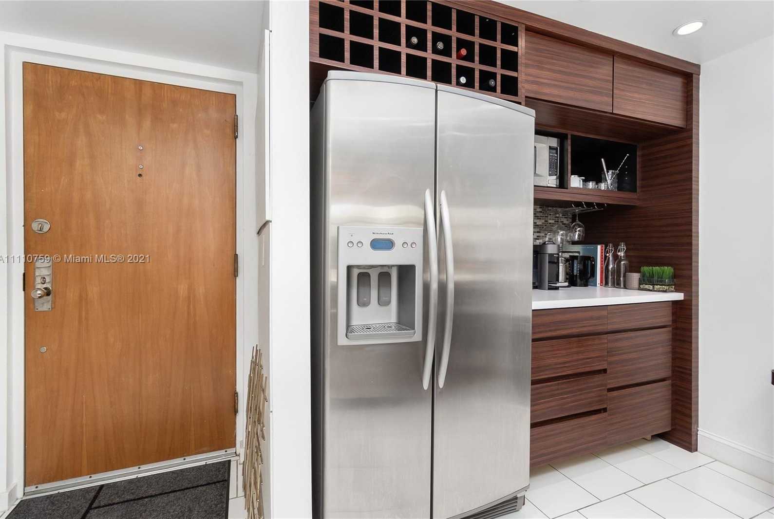 Small Image of 55 OCEAN LANE DR #1027, Key Biscayne Number 10