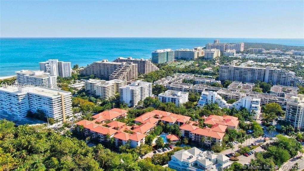 Small Image of 55 OCEAN LANE DR #1027, Key Biscayne Number 21