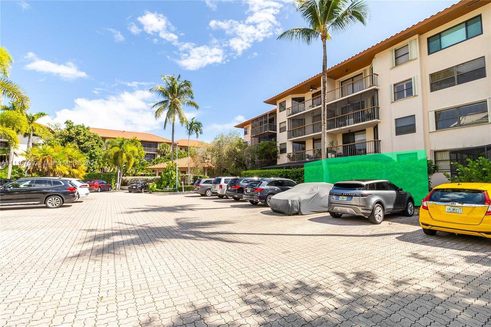 Small Image of 55 OCEAN LANE DR #1027, Key Biscayne Number 23