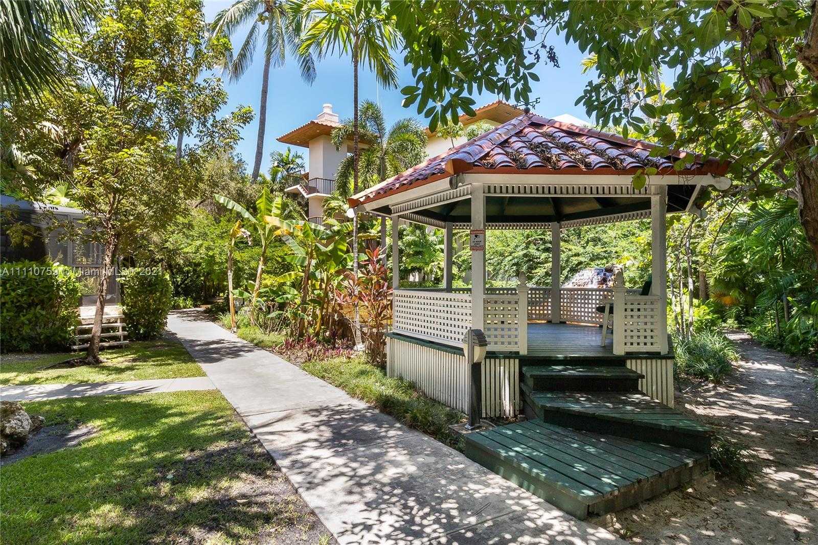 Small Image of 55 OCEAN LANE DR #1027, Key Biscayne Number 25