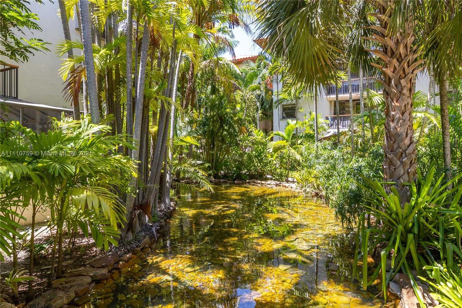 Small Image of 55 OCEAN LANE DR #1027, Key Biscayne Number 29