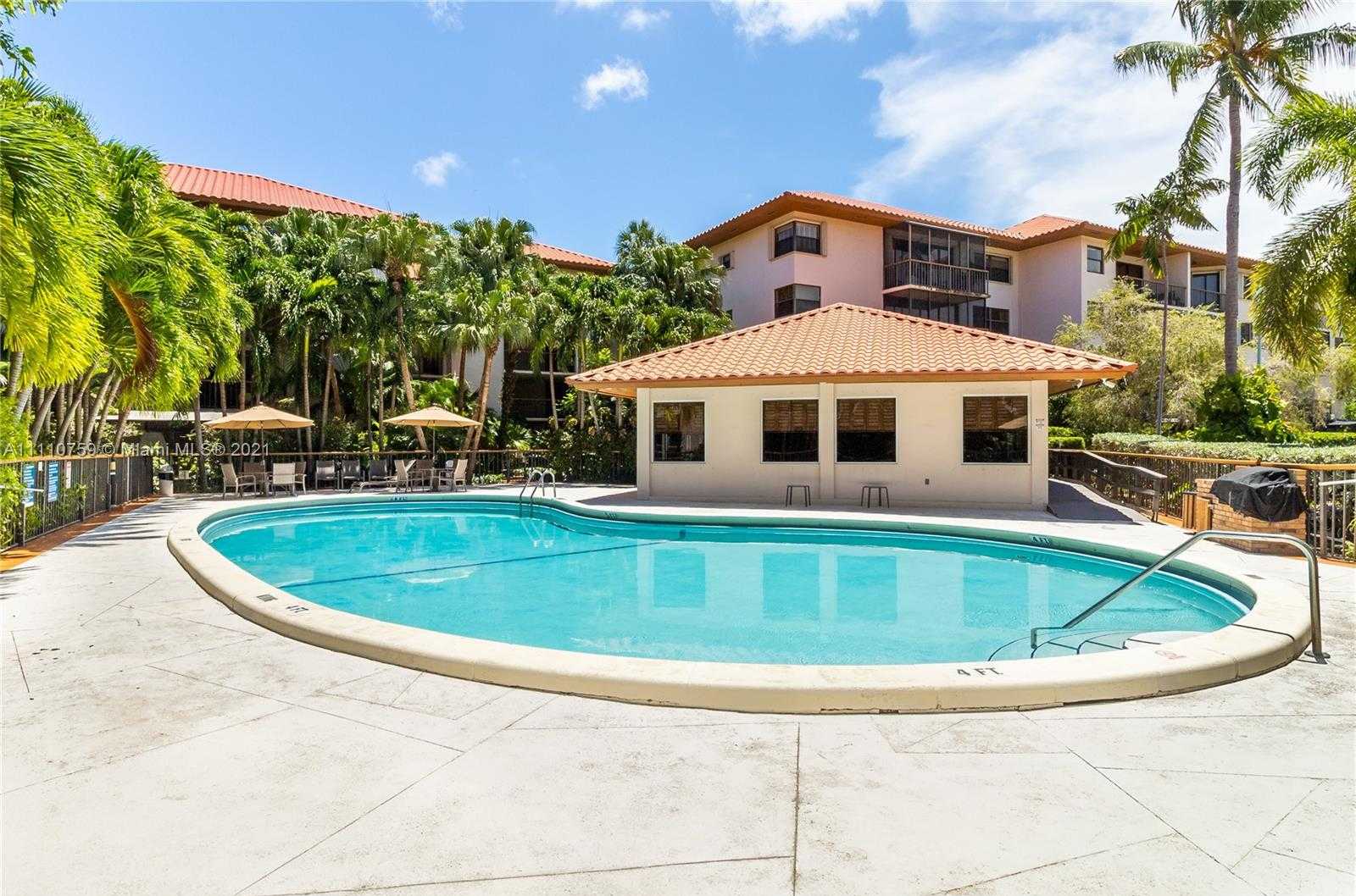 Small Image of 55 OCEAN LANE DR #1027, Key Biscayne Number 30