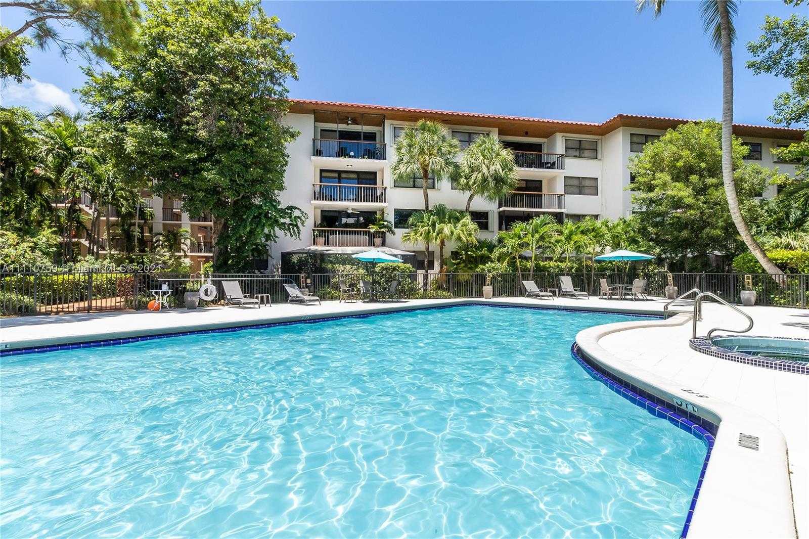 Small Image of 55 OCEAN LANE DR #1027, Key Biscayne Number 31