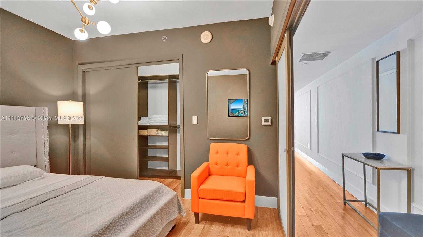 Small Image of 1830 SOUTH OCEAN DR #2209, Hallandale Beach Number 4