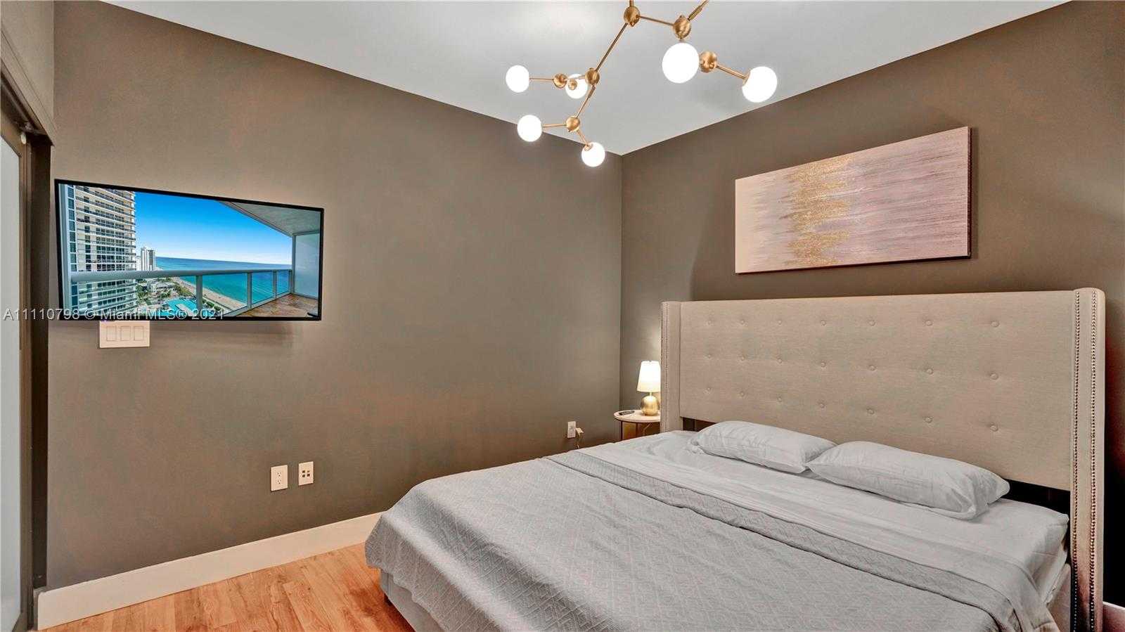 Small Image of 1830 SOUTH OCEAN DR #2209, Hallandale Beach Number 8