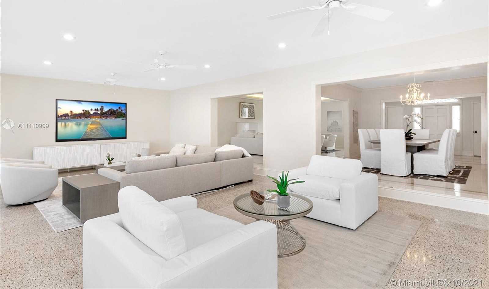Small Image of 399 OCEAN BLVD, Golden Beach Number 4