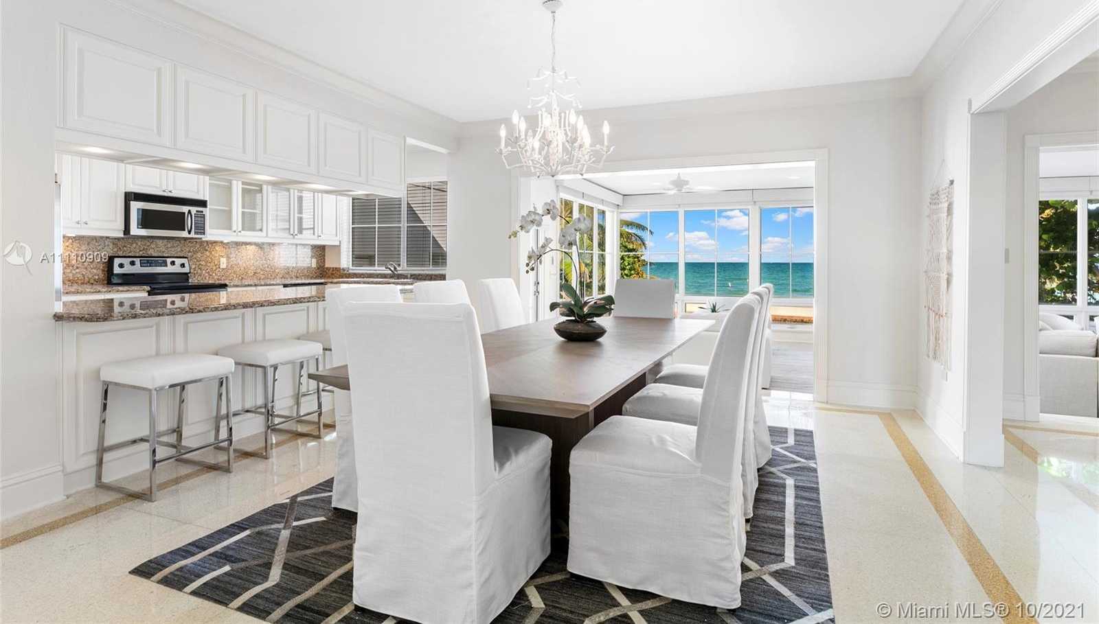 Small Image of 399 OCEAN BLVD, Golden Beach Number 5