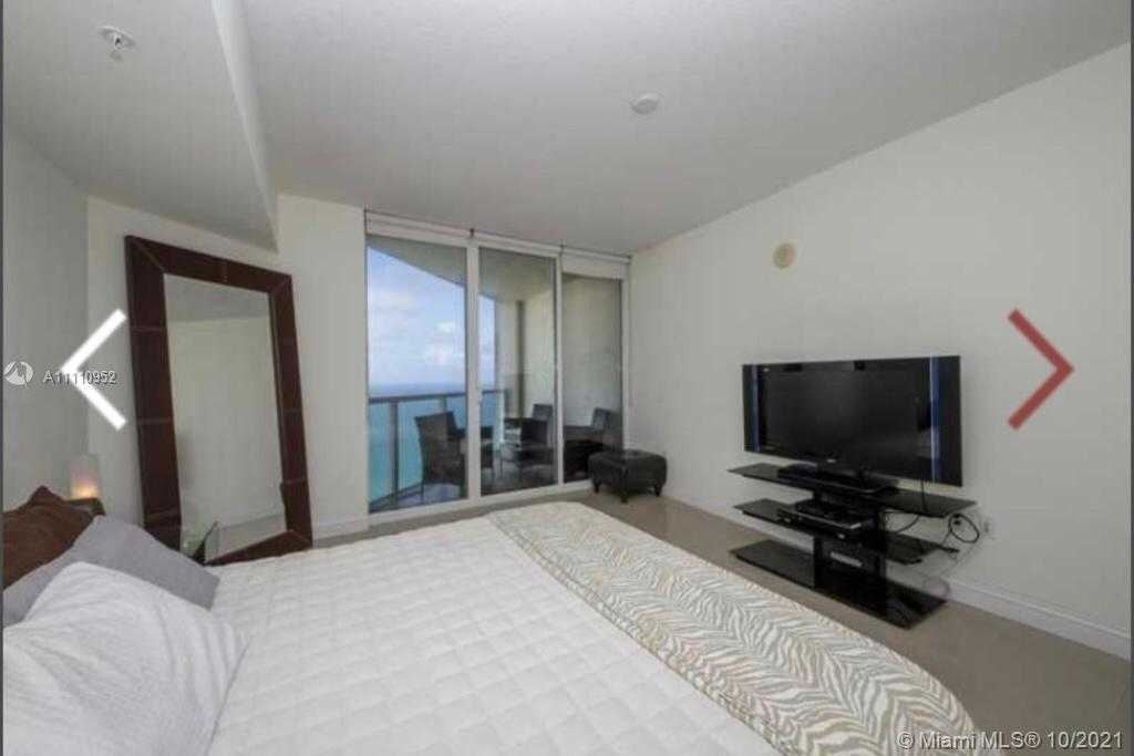 Small Image of 16699 COLLINS AVE #2706, Sunny Isles Beach Number 4