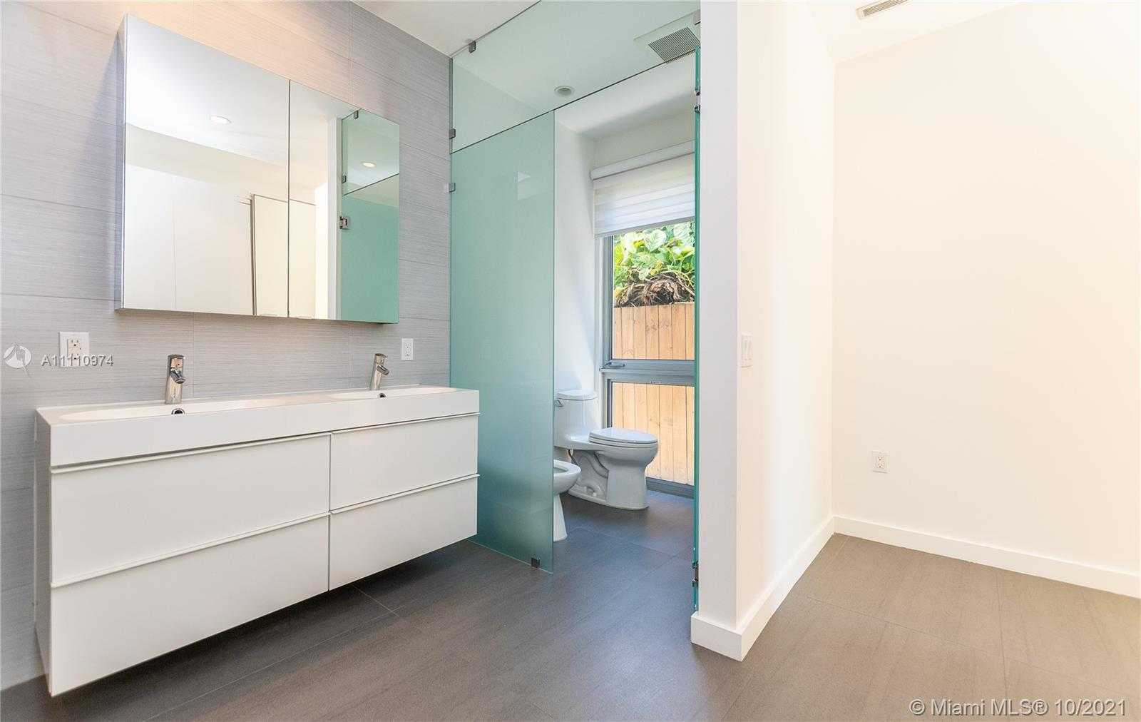 Small Image of 2270 SOUTH WEST 16TH AVE #2270, Miami Number 6