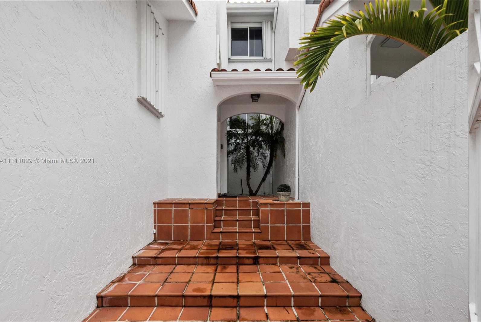Small Image of 20943 NORTH EAST 37TH CT, Aventura Number 2