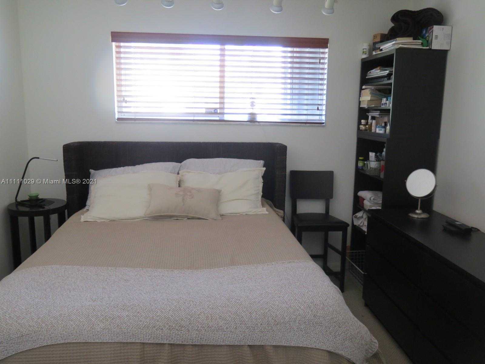 Small Image of 20943 NORTH EAST 37TH CT, Aventura Number 26