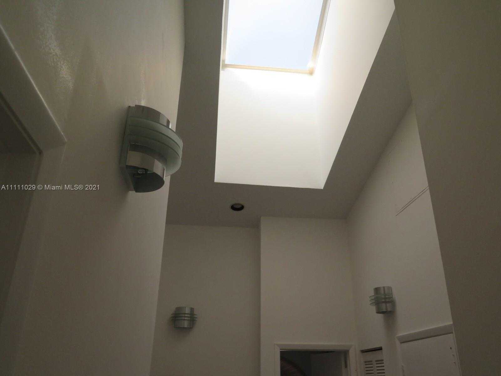 Small Image of 20943 NORTH EAST 37TH CT, Aventura Number 29