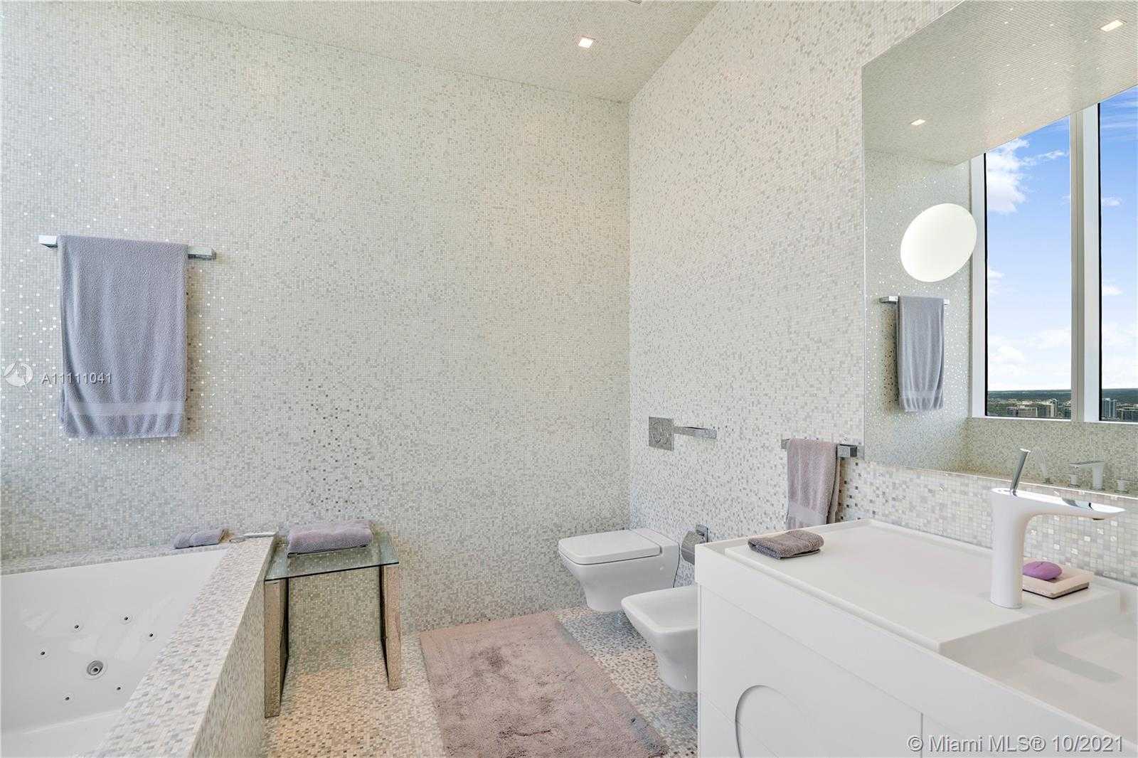 Small Image of 18201 COLLINS AVE #TS9, Sunny Isles Beach Number 24