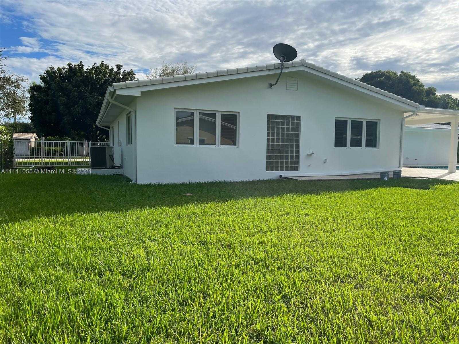 Small Image of 7921 SOUTH WEST 143RD ST, Palmetto Bay Number 21