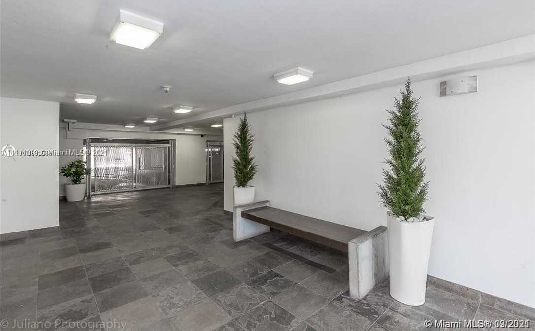 Small Image of 828 3RD ST #312, Miami Beach Number 26