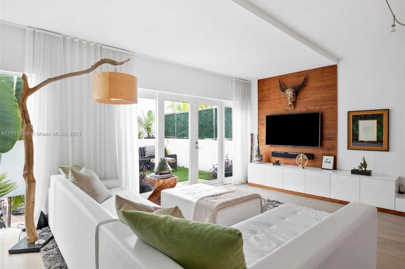 Small Image of 828 3RD ST #312, Miami Beach Number 9