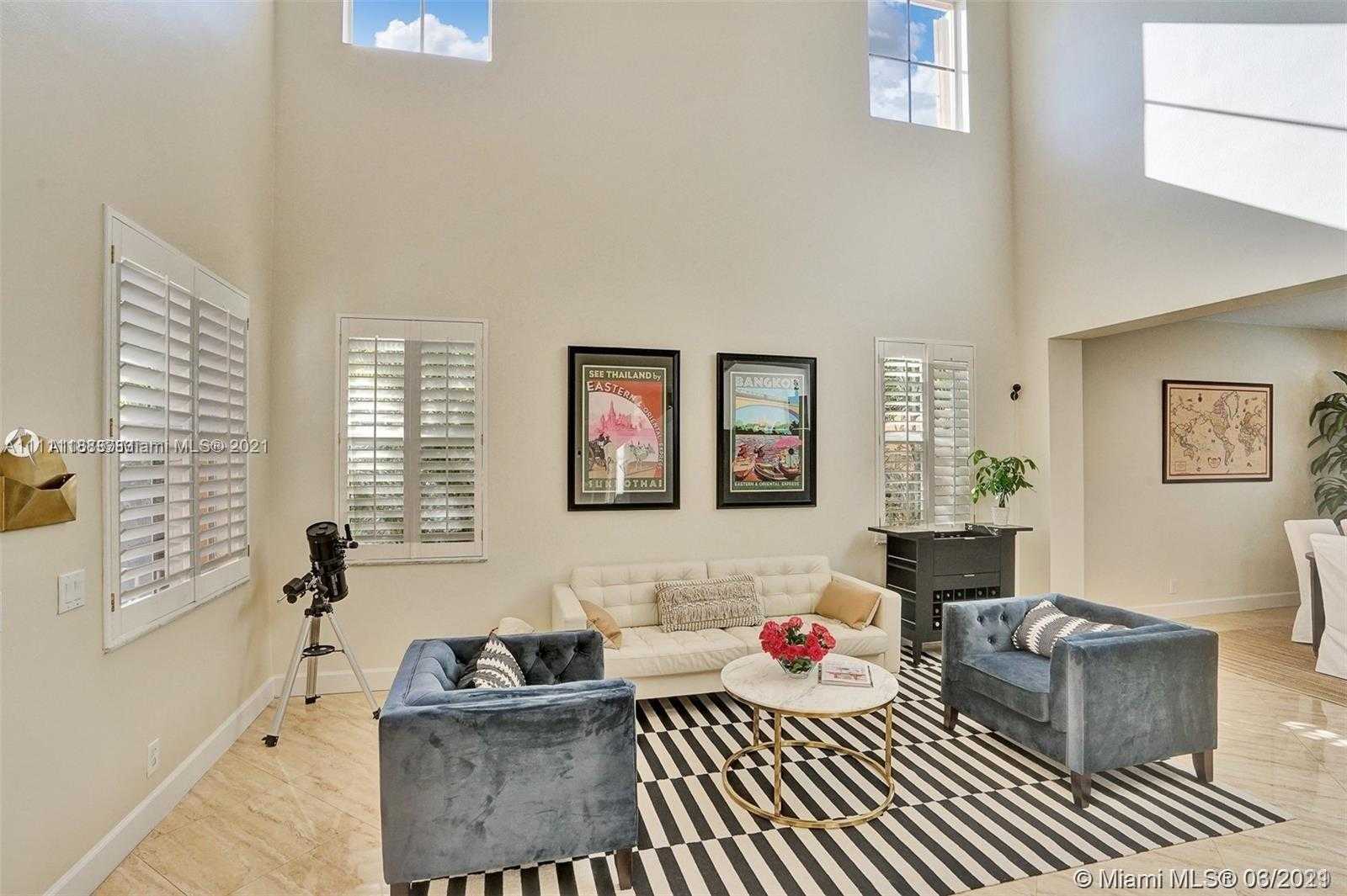 Small Image of 1541 SANDPIPER CIR, Weston Number 17