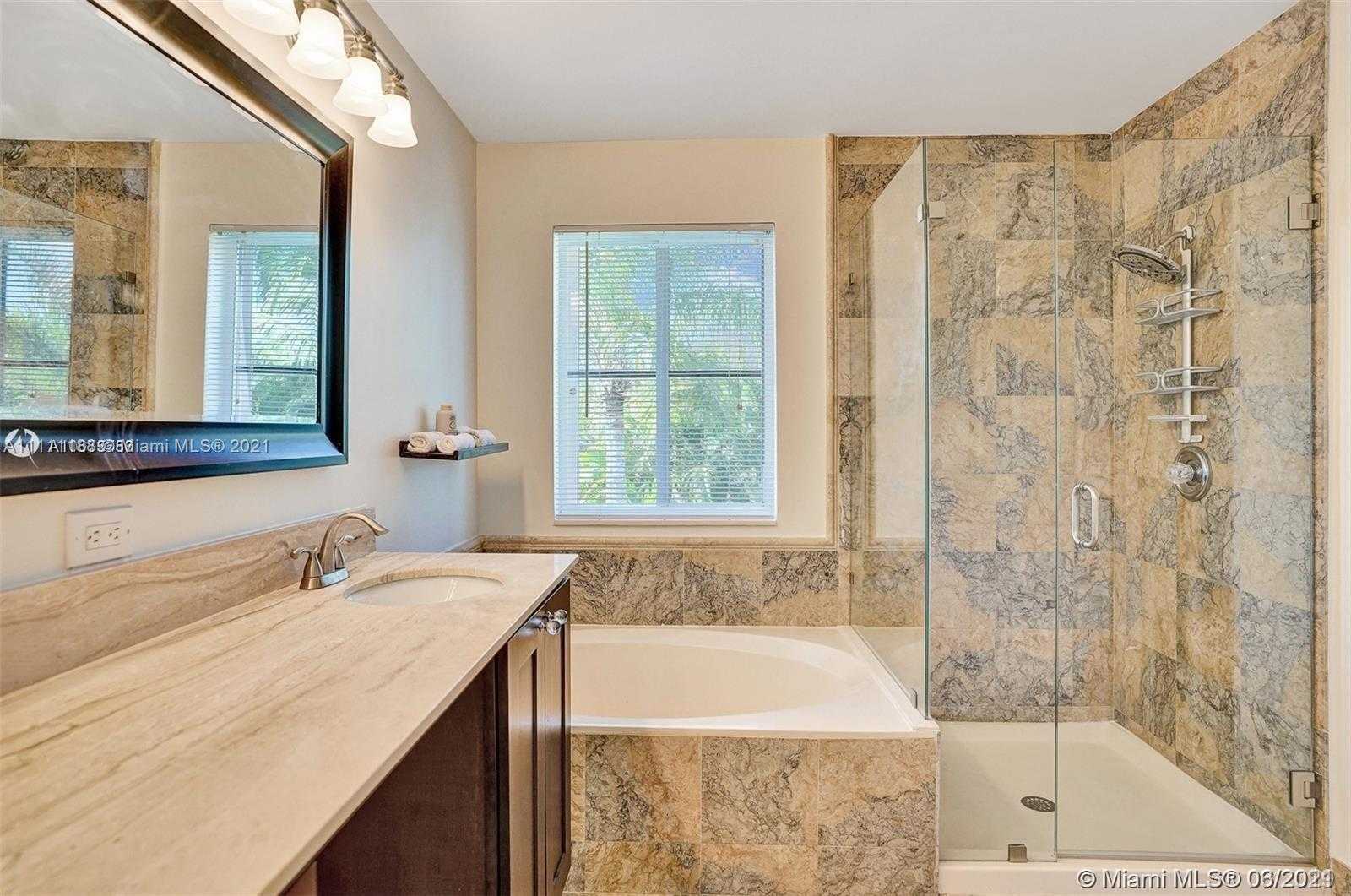 Small Image of 1541 SANDPIPER CIR, Weston Number 23