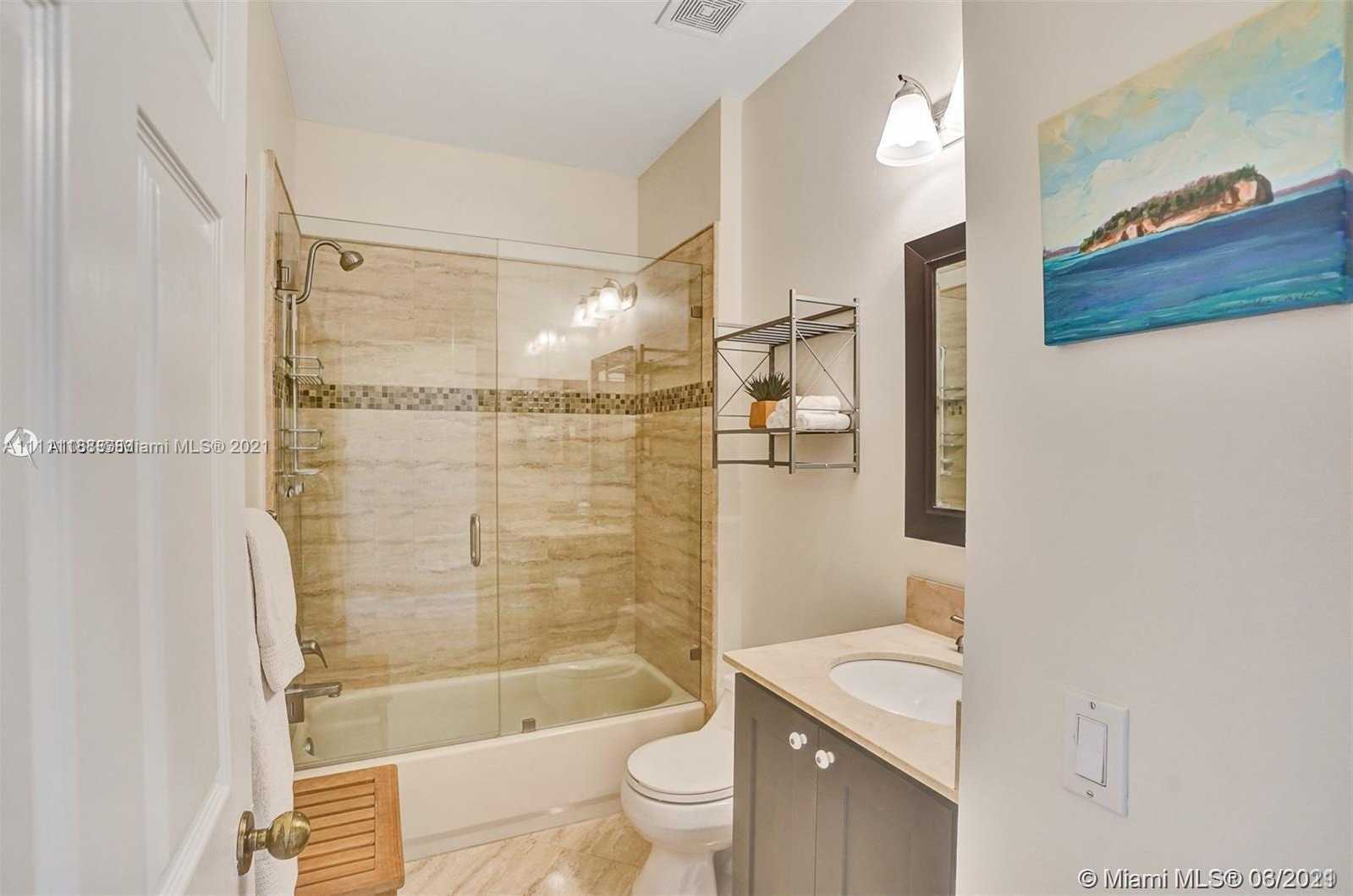 Small Image of 1541 SANDPIPER CIR, Weston Number 29