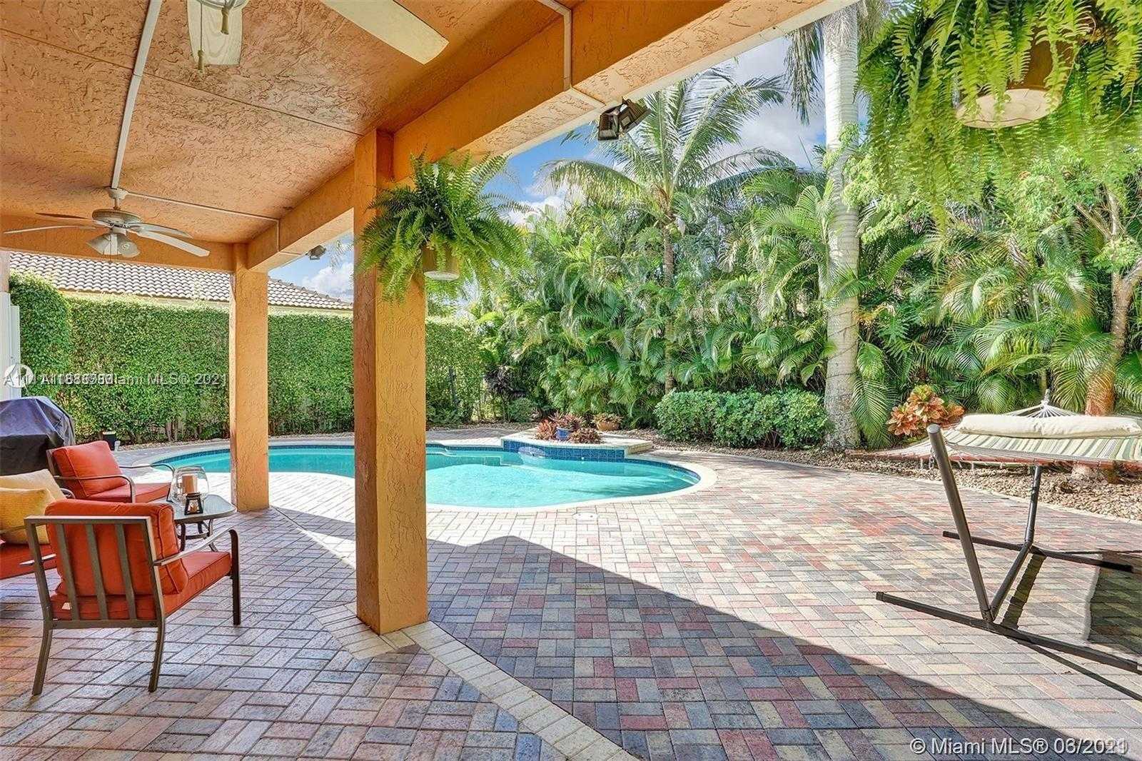 Small Image of 1541 SANDPIPER CIR, Weston Number 8