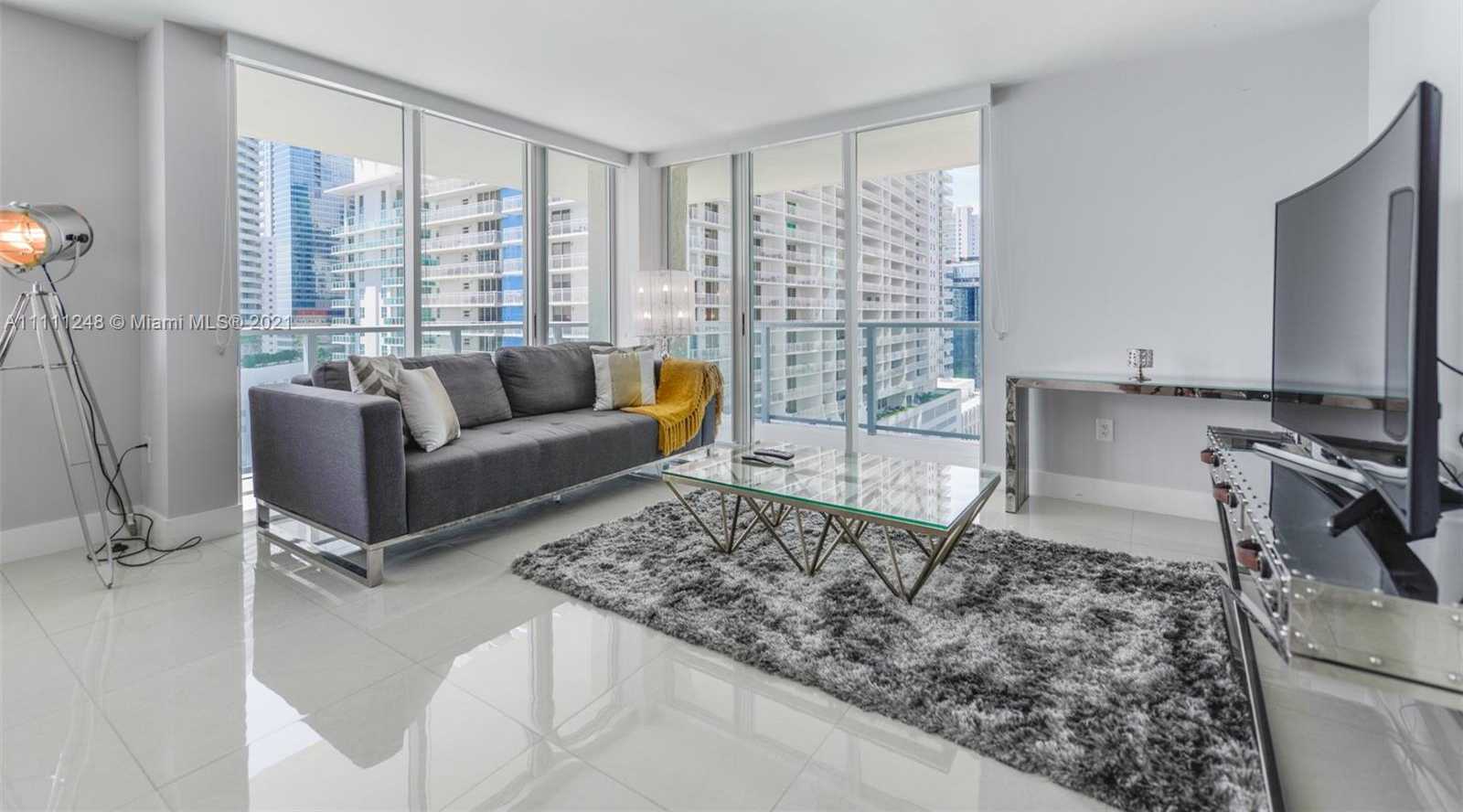 Small Image of 1155 BRICKELL BAY DR #1801, Miami Number 2