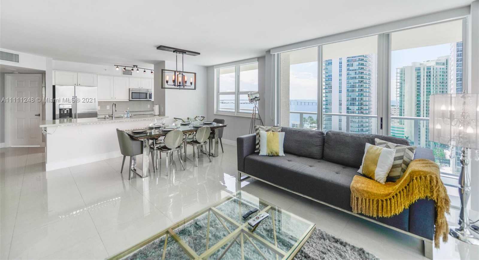 Small Image of 1155 BRICKELL BAY DR #1801, Miami Number 4