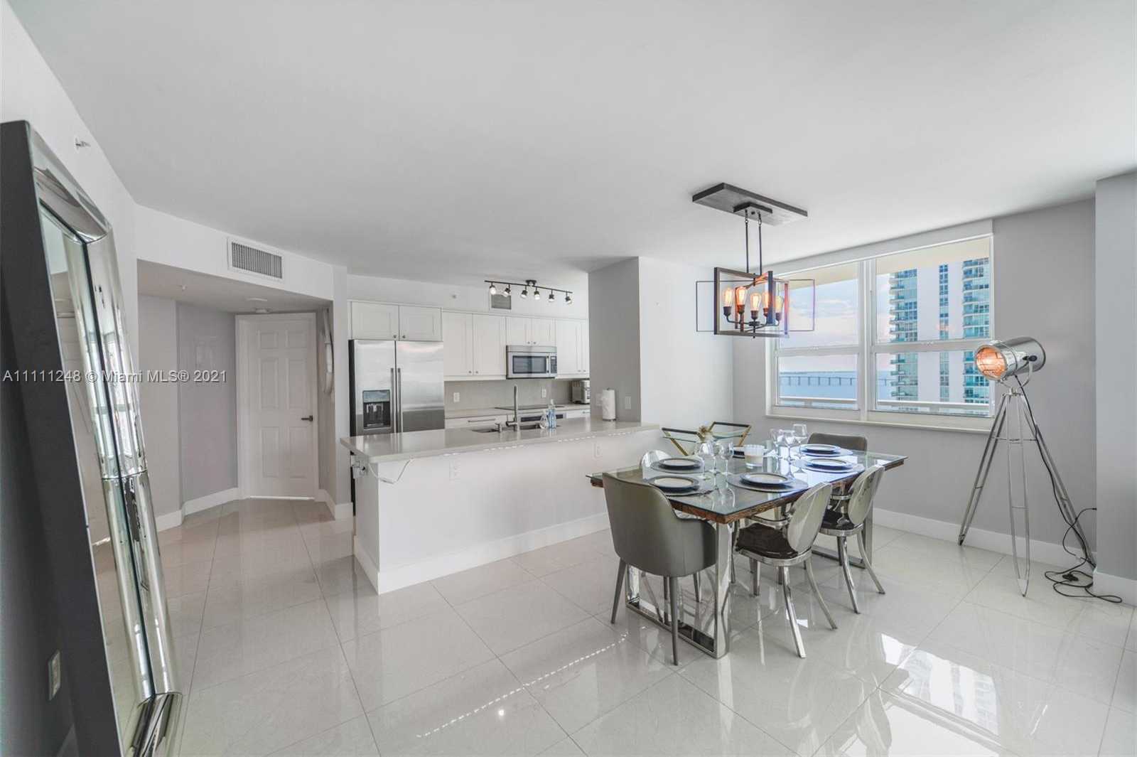 Small Image of 1155 BRICKELL BAY DR #1801, Miami Number 6