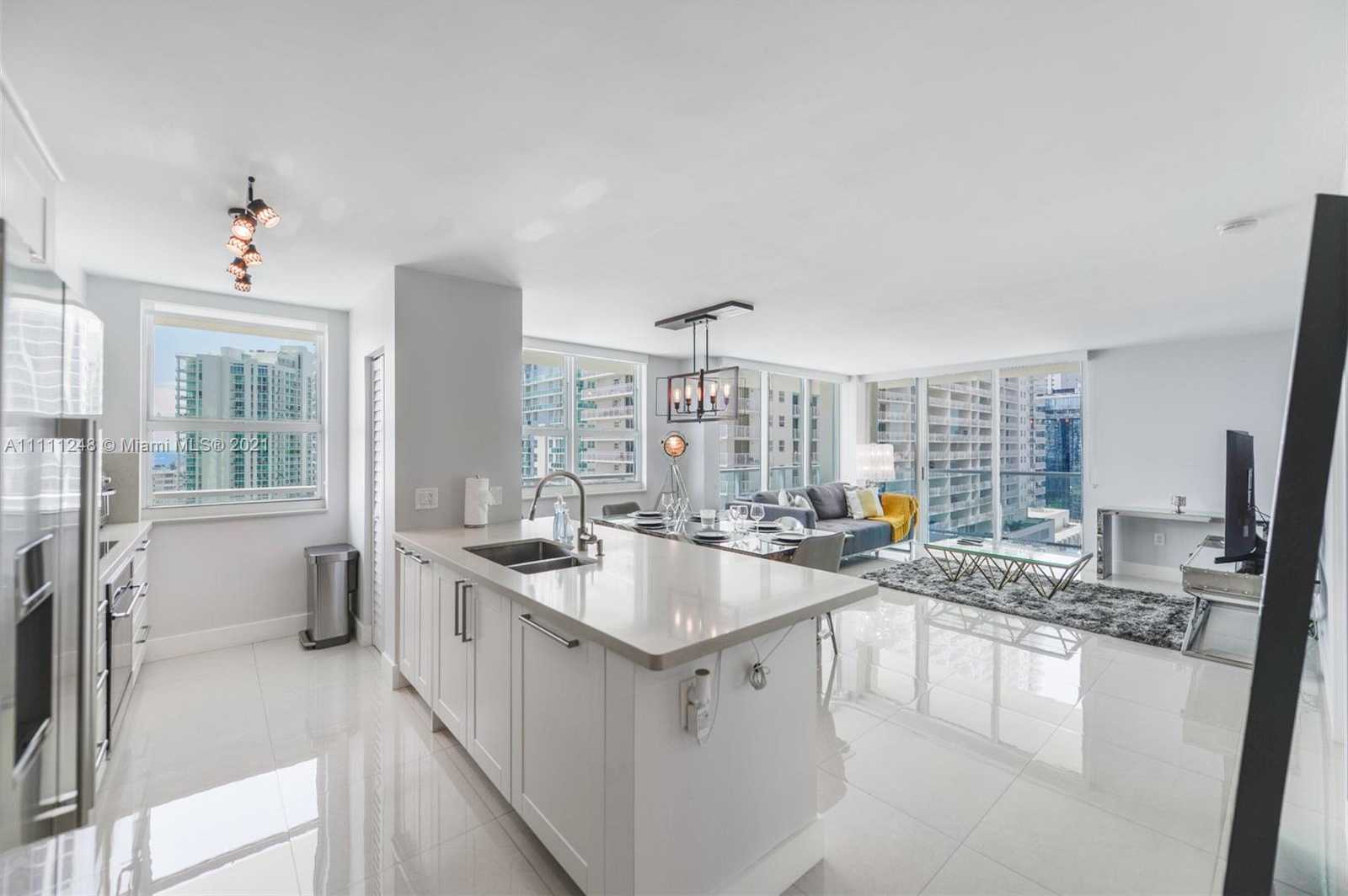 Small Image of 1155 BRICKELL BAY DR #1801, Miami Number 7
