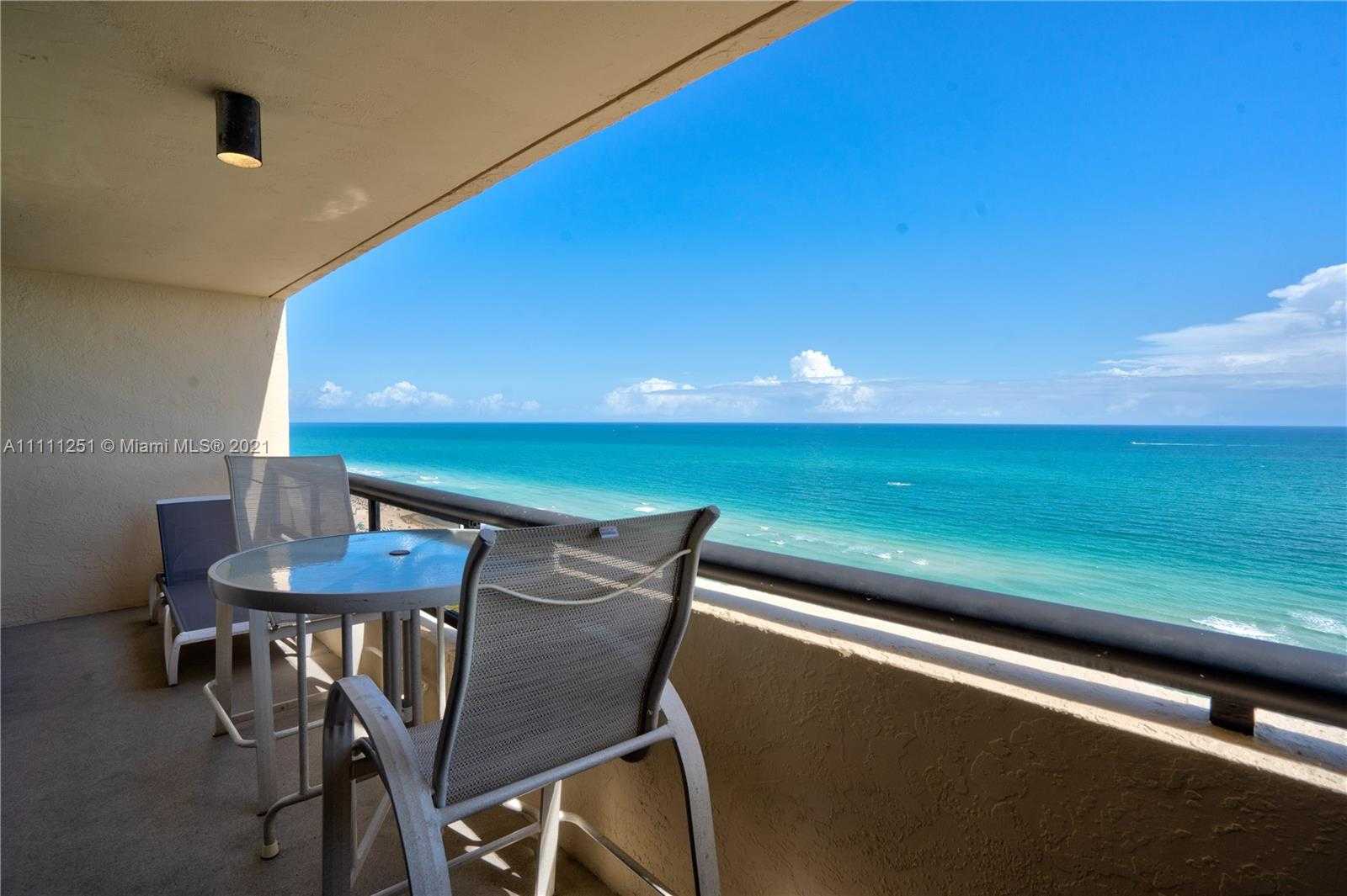 Small Image of 2555 COLLINS AVE #2207, Miami Beach Number 2
