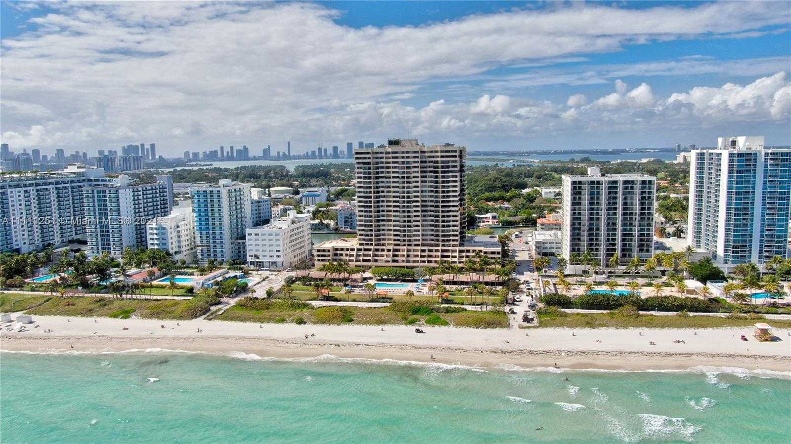 Small Image of 2555 COLLINS AVE #2207, Miami Beach Number 25