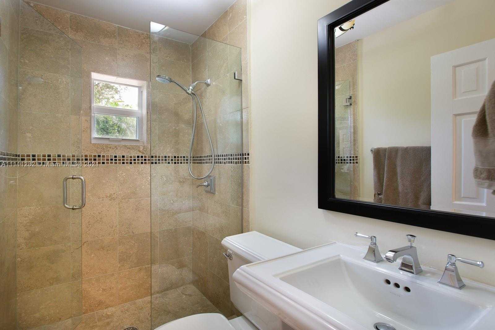 Small Image of 3910 SOUTH WEST 60TH PL, Miami Number 23