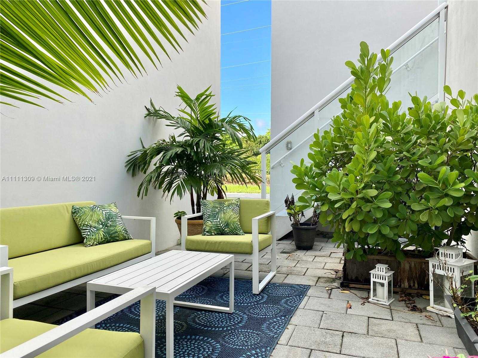 Small Image of 6328 NORTH WEST 105TH PL #., Doral Number 14