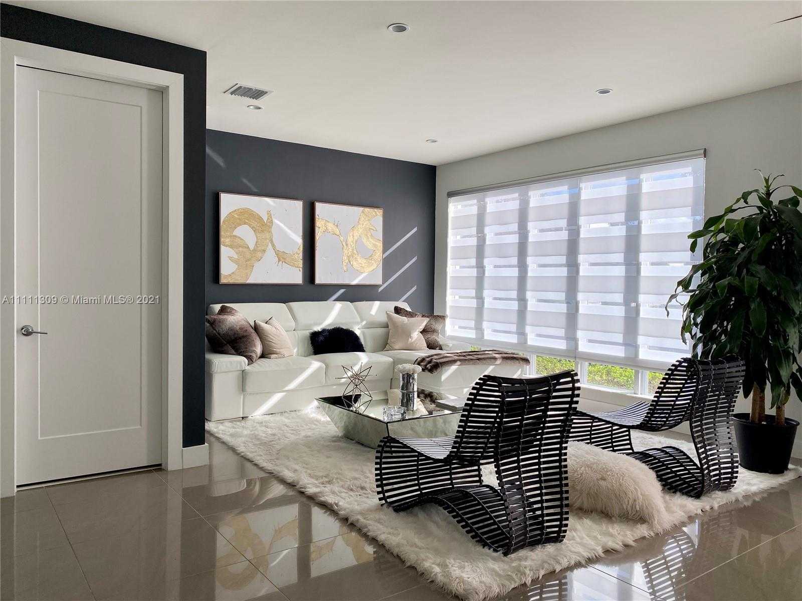 Small Image of 6328 NORTH WEST 105TH PL #., Doral Number 2