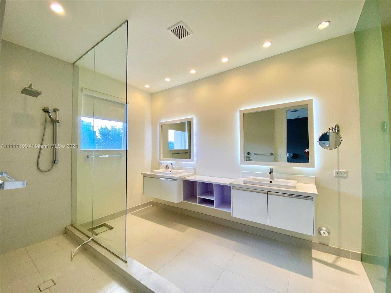 Small Image of 6328 NORTH WEST 105TH PL #., Doral Number 21