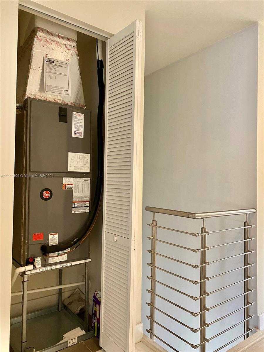 Small Image of 6328 NORTH WEST 105TH PL #., Doral Number 27