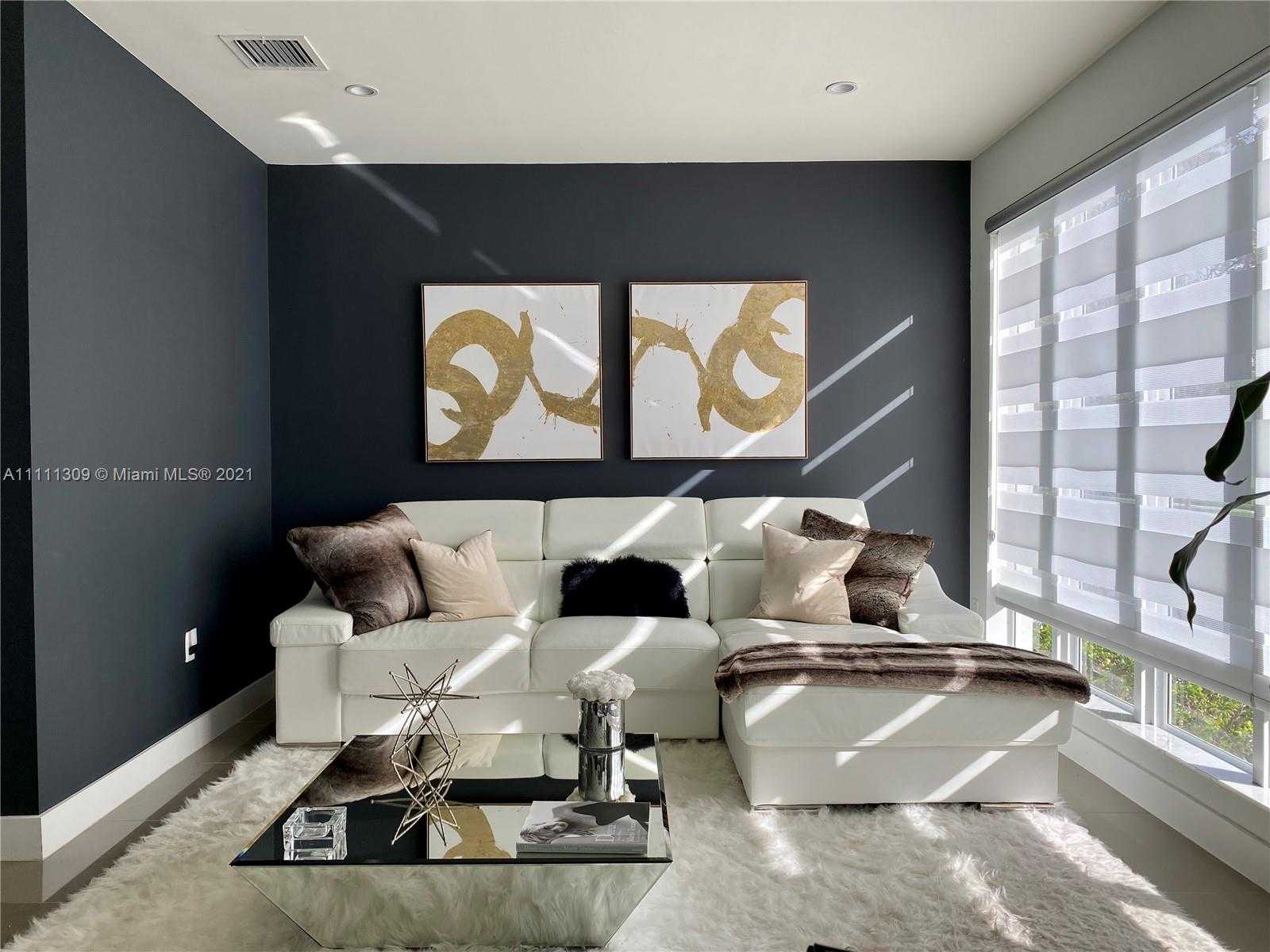 Small Image of 6328 NORTH WEST 105TH PL #., Doral Number 3
