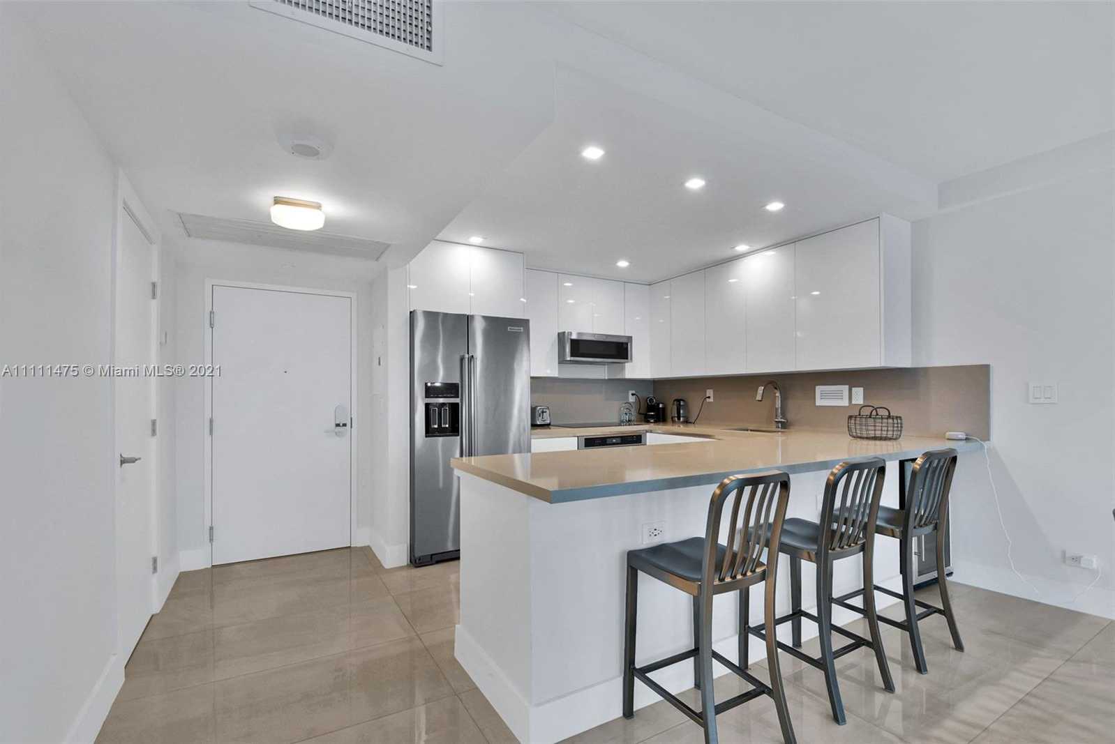 Small Image of 2301 COLLINS AVE #303, Miami Beach Number 10