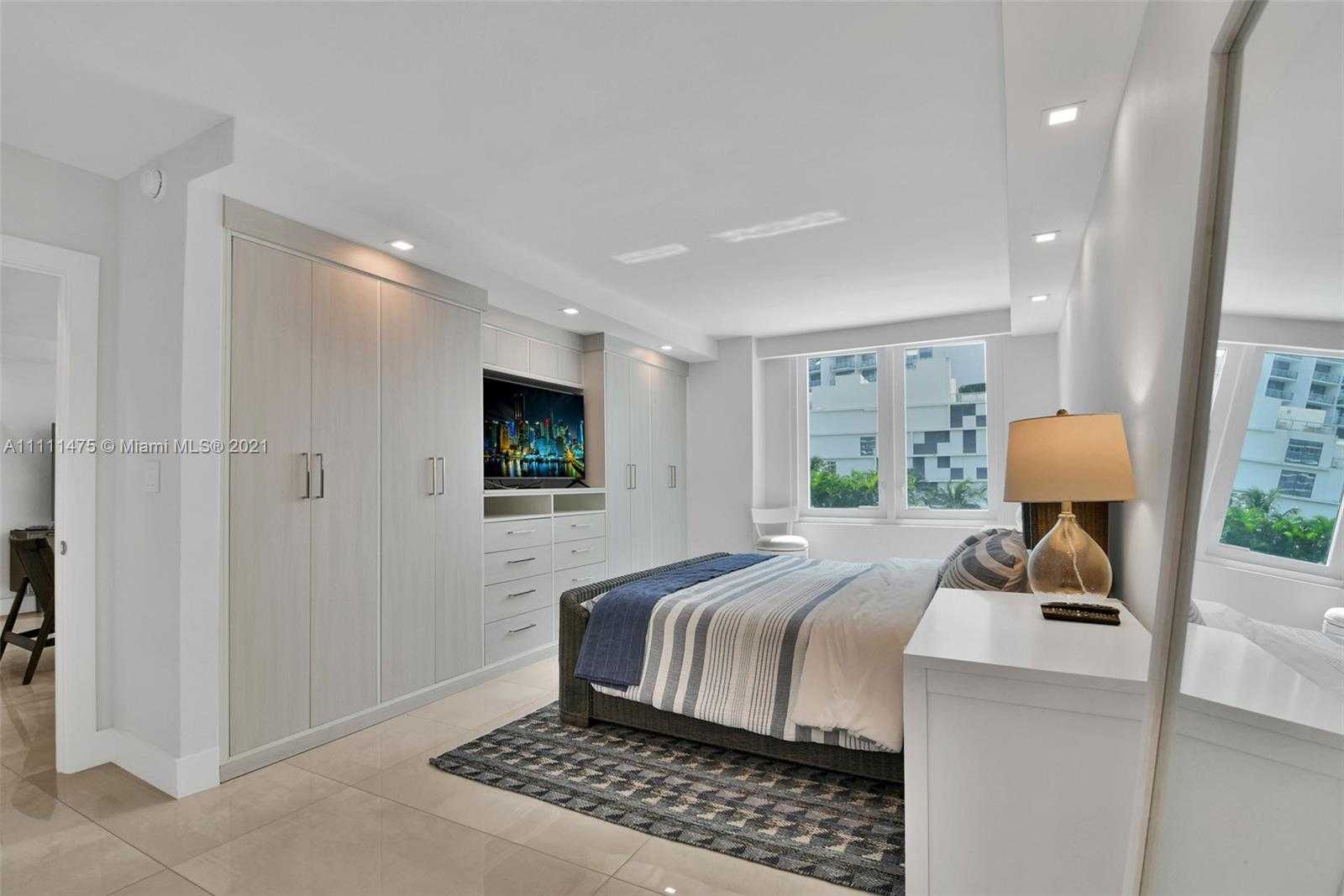 Small Image of 2301 COLLINS AVE #303, Miami Beach Number 25
