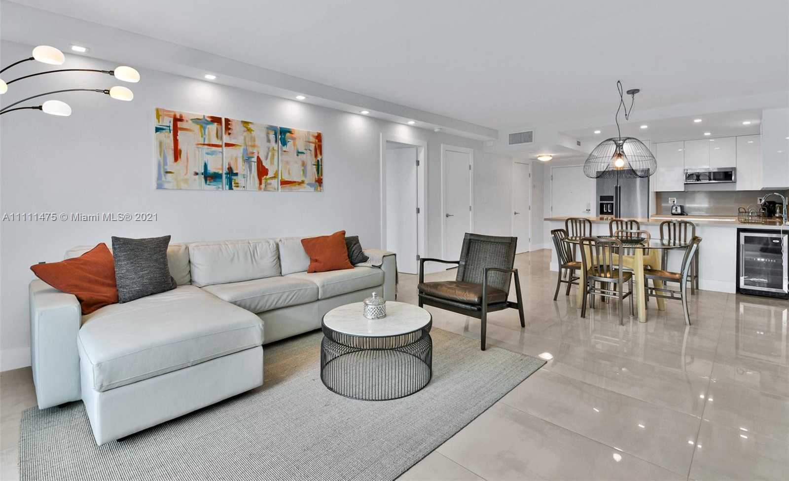 Small Image of 2301 COLLINS AVE #303, Miami Beach Number 3