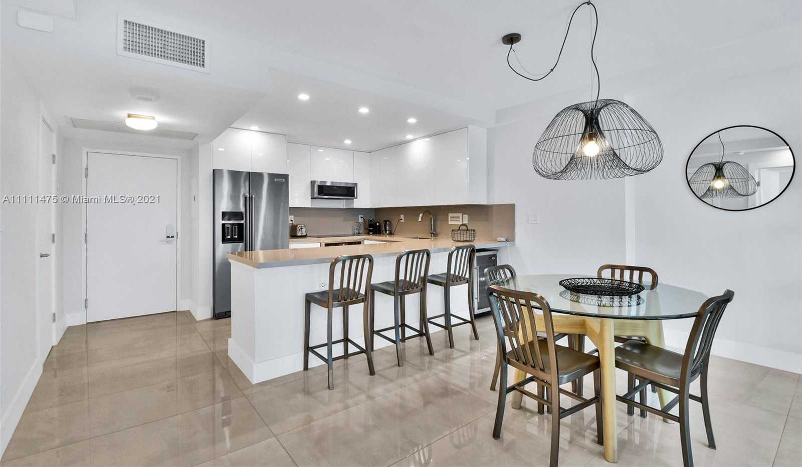 Small Image of 2301 COLLINS AVE #303, Miami Beach Number 6