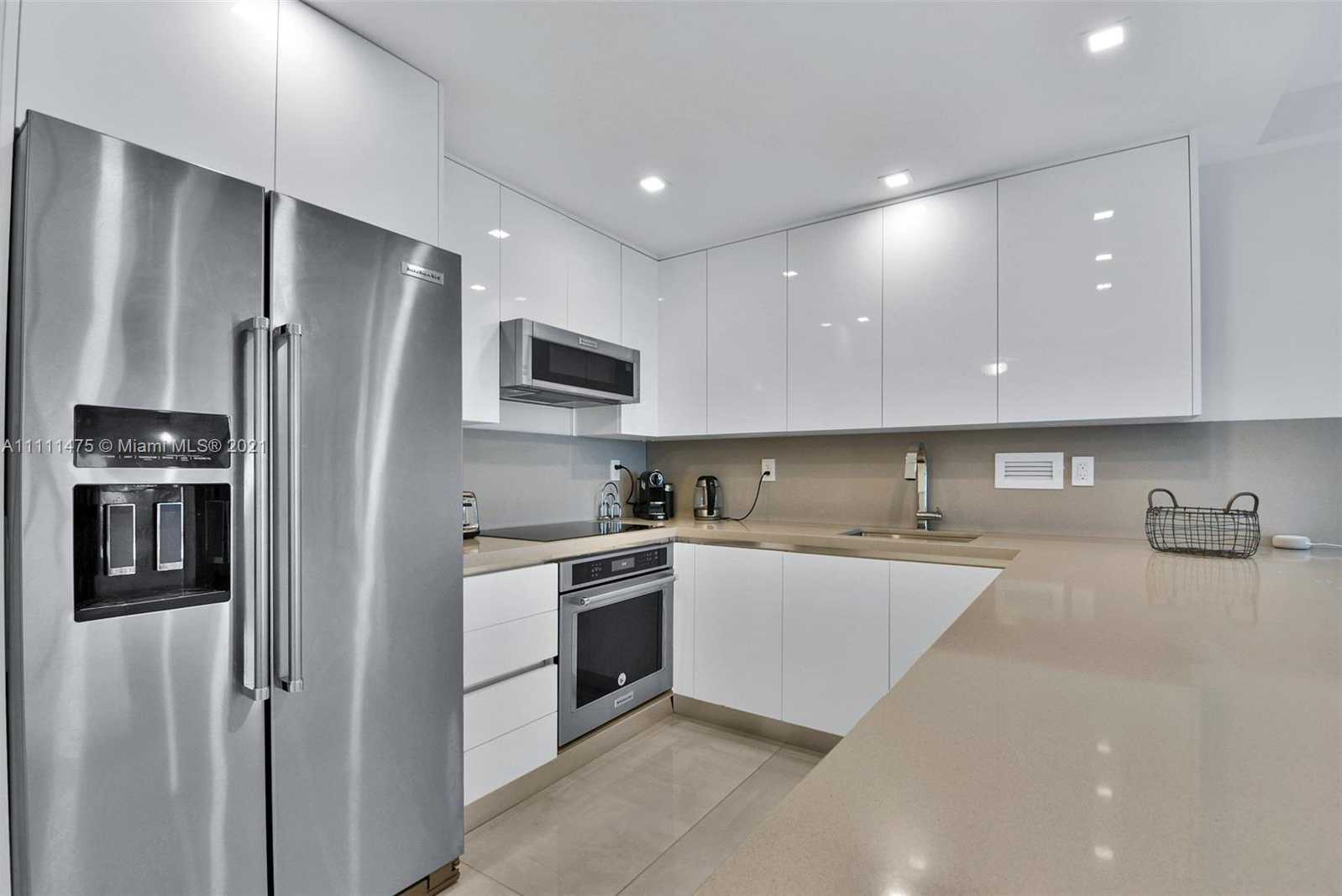 Small Image of 2301 COLLINS AVE #303, Miami Beach Number 9