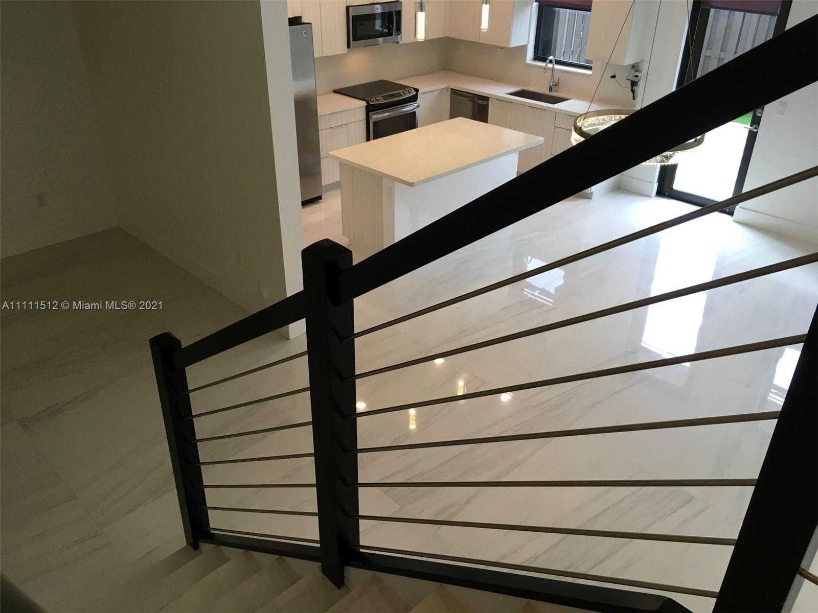 Small Image of 10500 NORTH WEST 78TH TER #10500, Doral Number 17