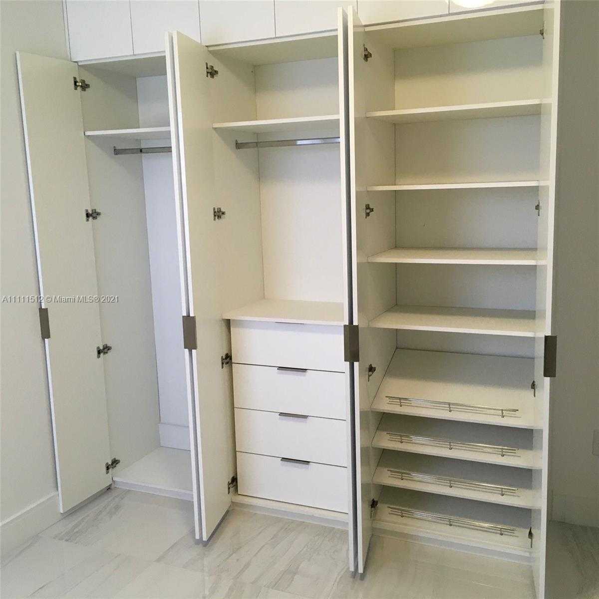 Small Image of 10500 NORTH WEST 78TH TER #10500, Doral Number 24