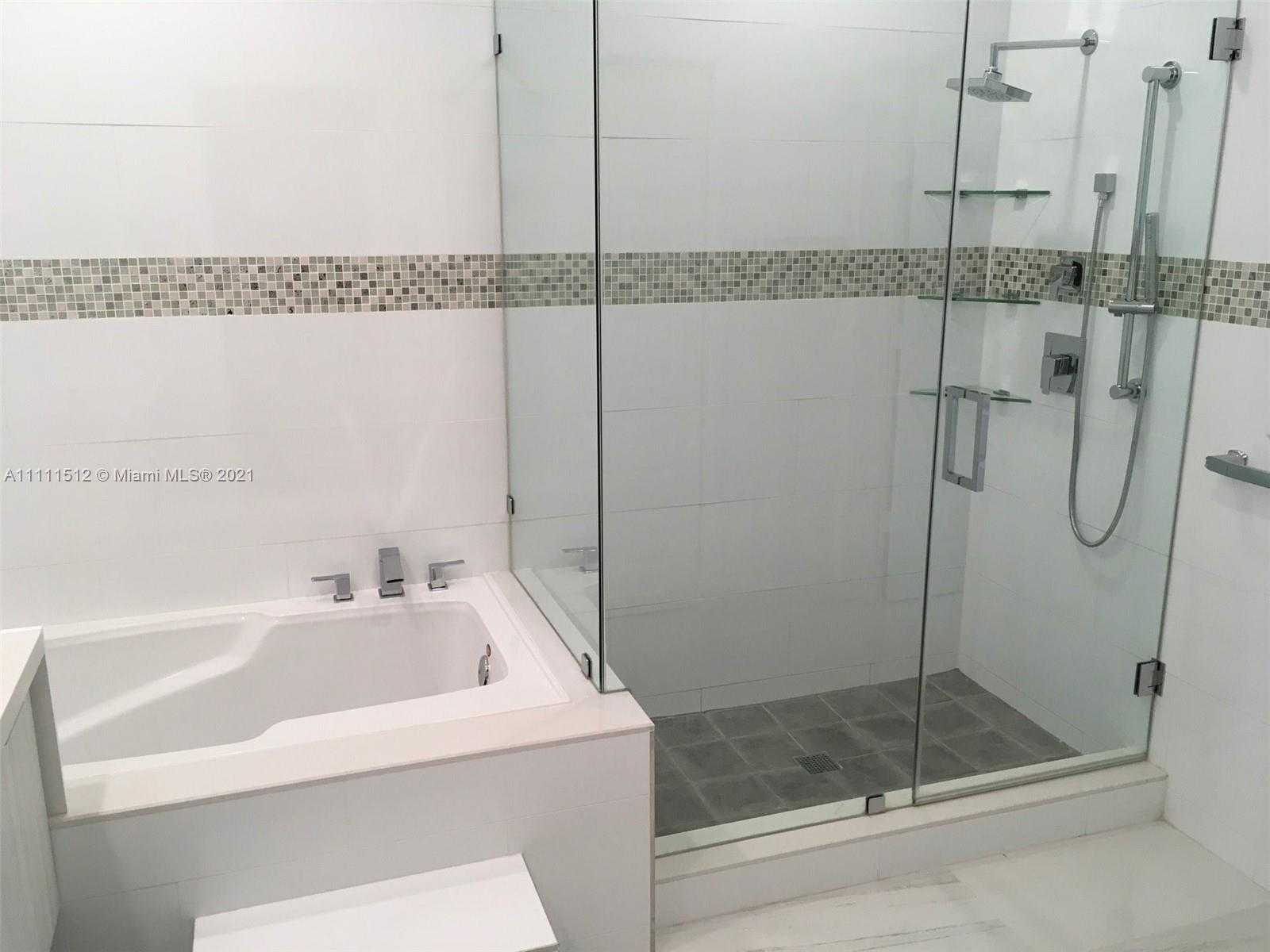Small Image of 10500 NORTH WEST 78TH TER #10500, Doral Number 35