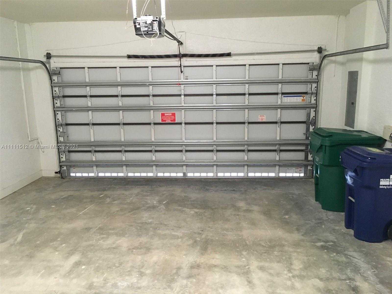 Small Image of 10500 NORTH WEST 78TH TER #10500, Doral Number 38